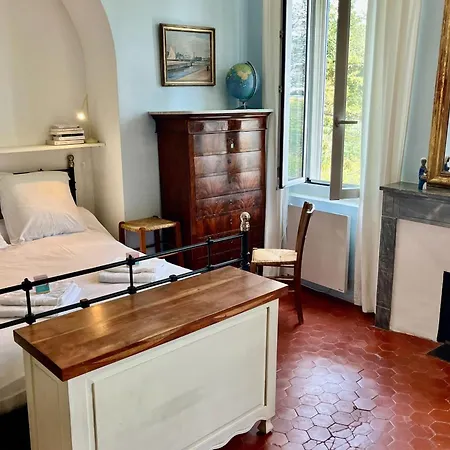 Family Of 150m2 With Swimming Pool In Holiday home *