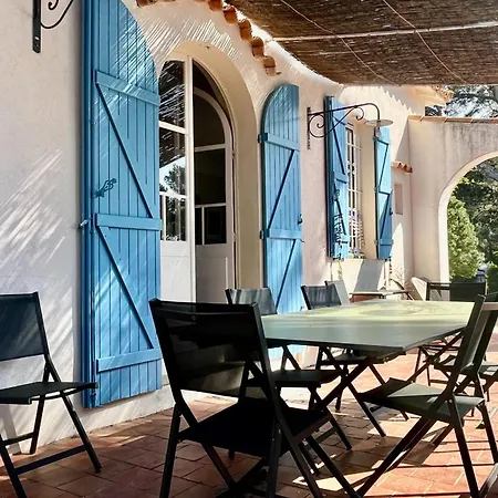 Holiday home Family Of 150m2 With Swimming Pool In