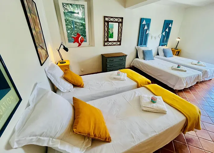 Family Of 150m2 With Swimming Pool In